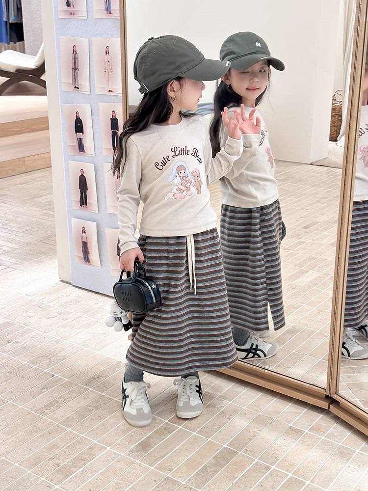 五色修身女孩小熊上衣