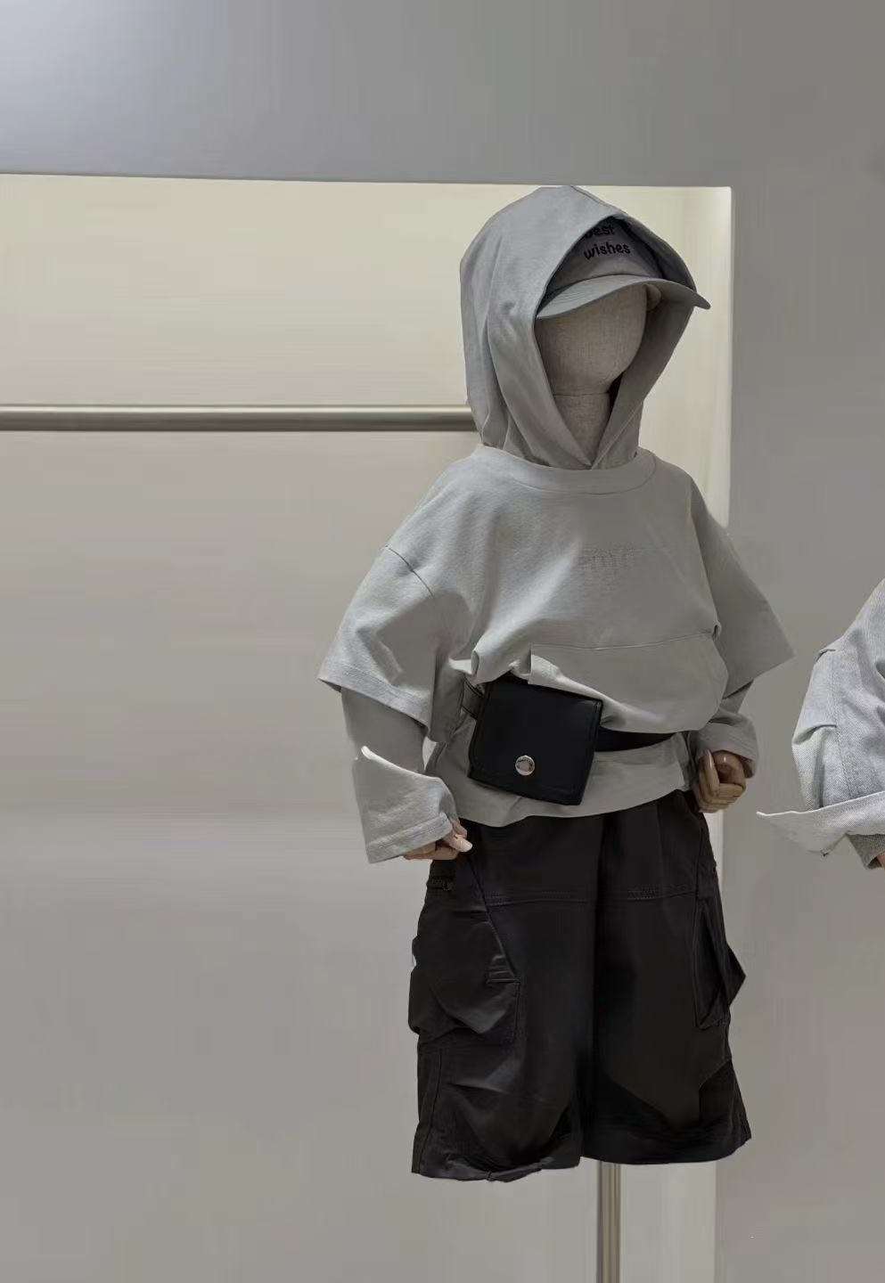 A03163字母假二件連帽上衣