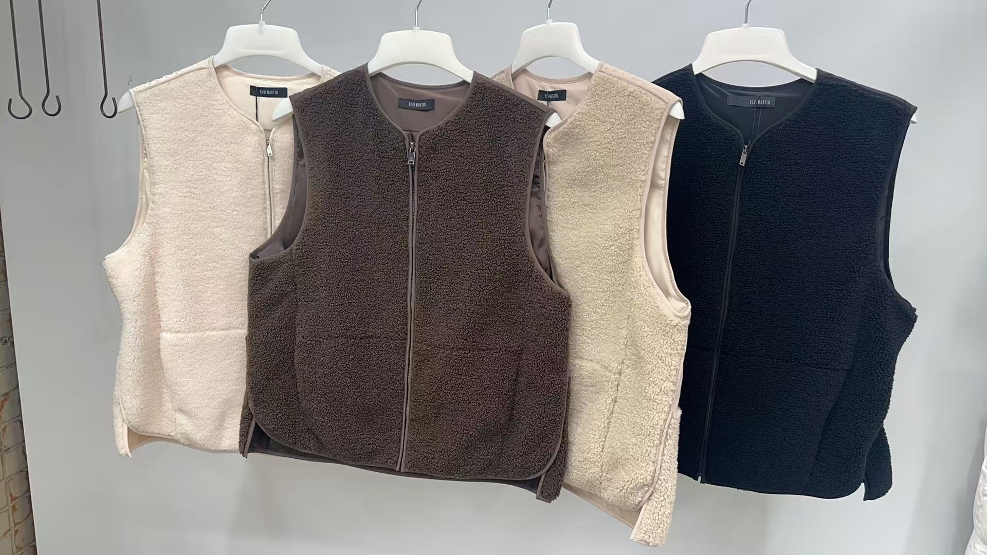 【直播】LL092421 羽絨背心 (BM 2221)