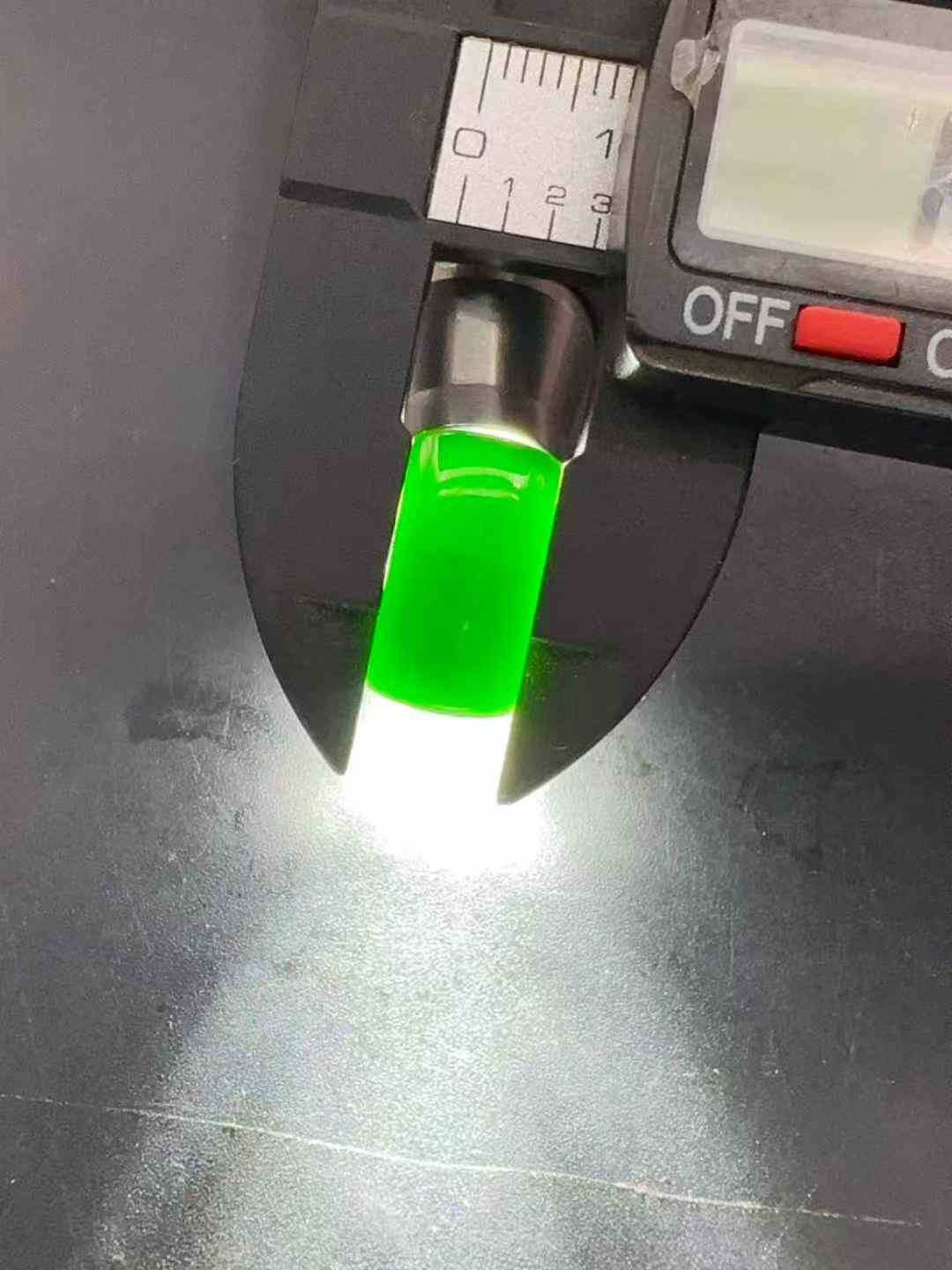 995963 翡翠墨翠馬鞍戒面