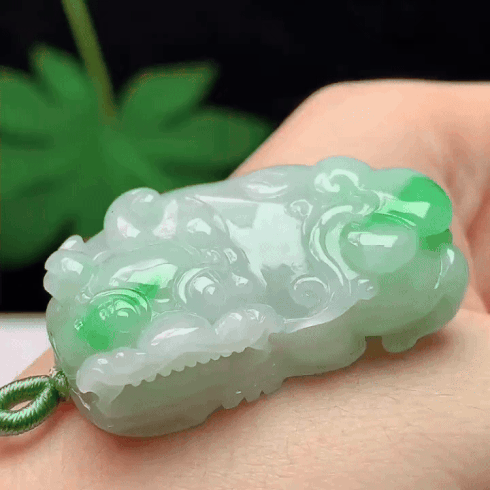 99337 翡翠飄綠霸王貔貅