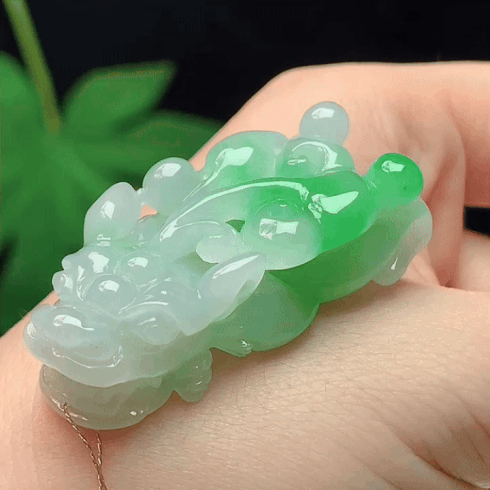 99338 翡翠飄綠貔貅