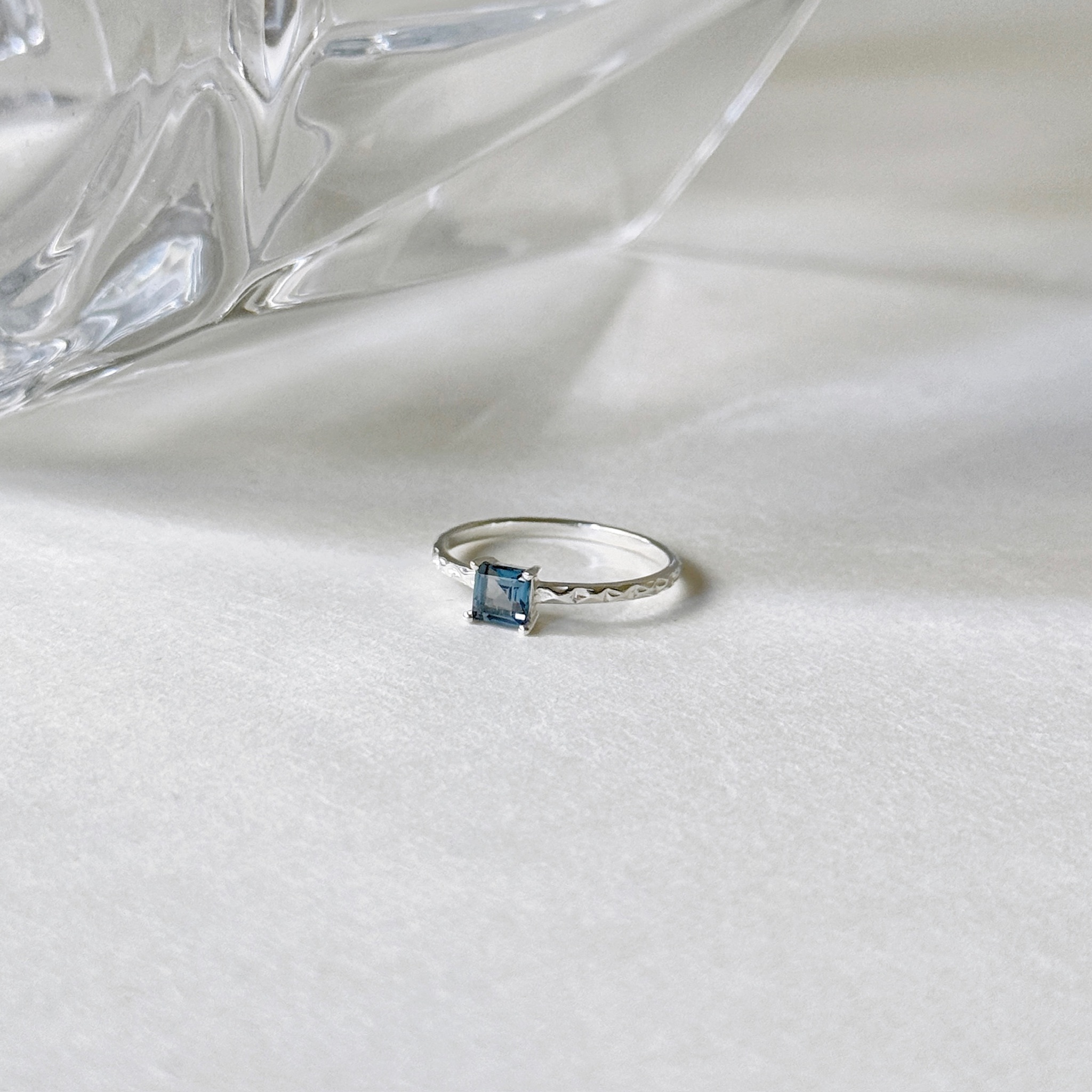 Square倫敦托帕石戒指