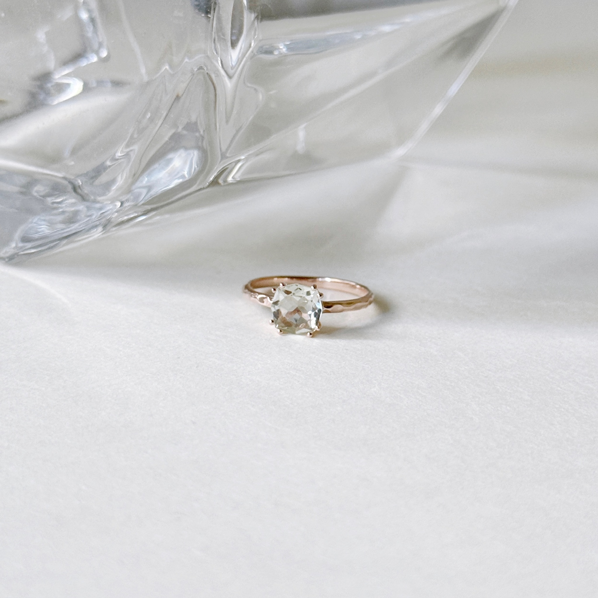 Fancy枕形綠色紫水晶戒指