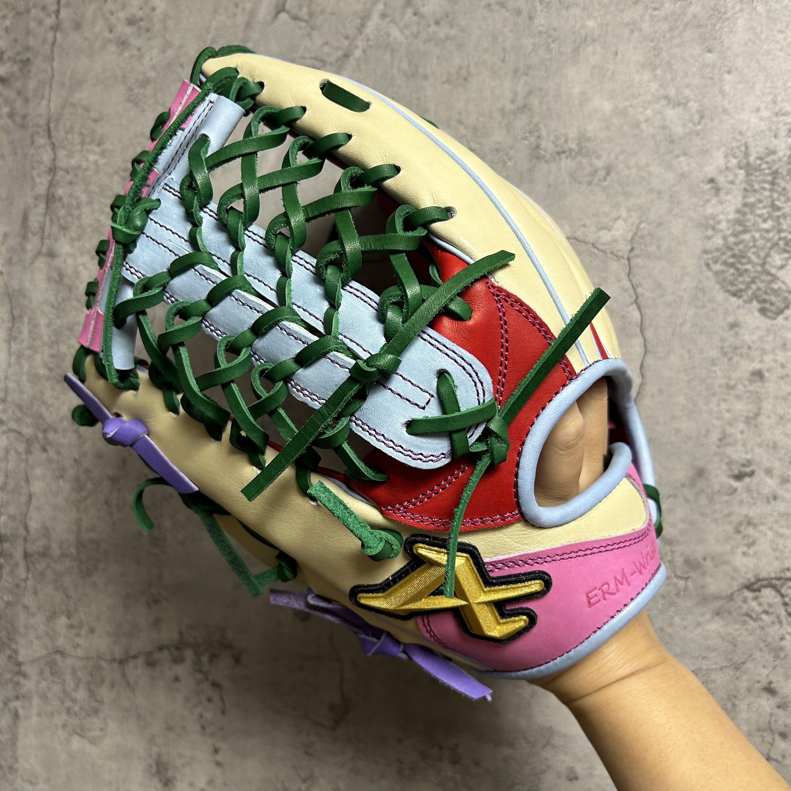 【照片分享】ATOMS 軟式外野  APL-NE702