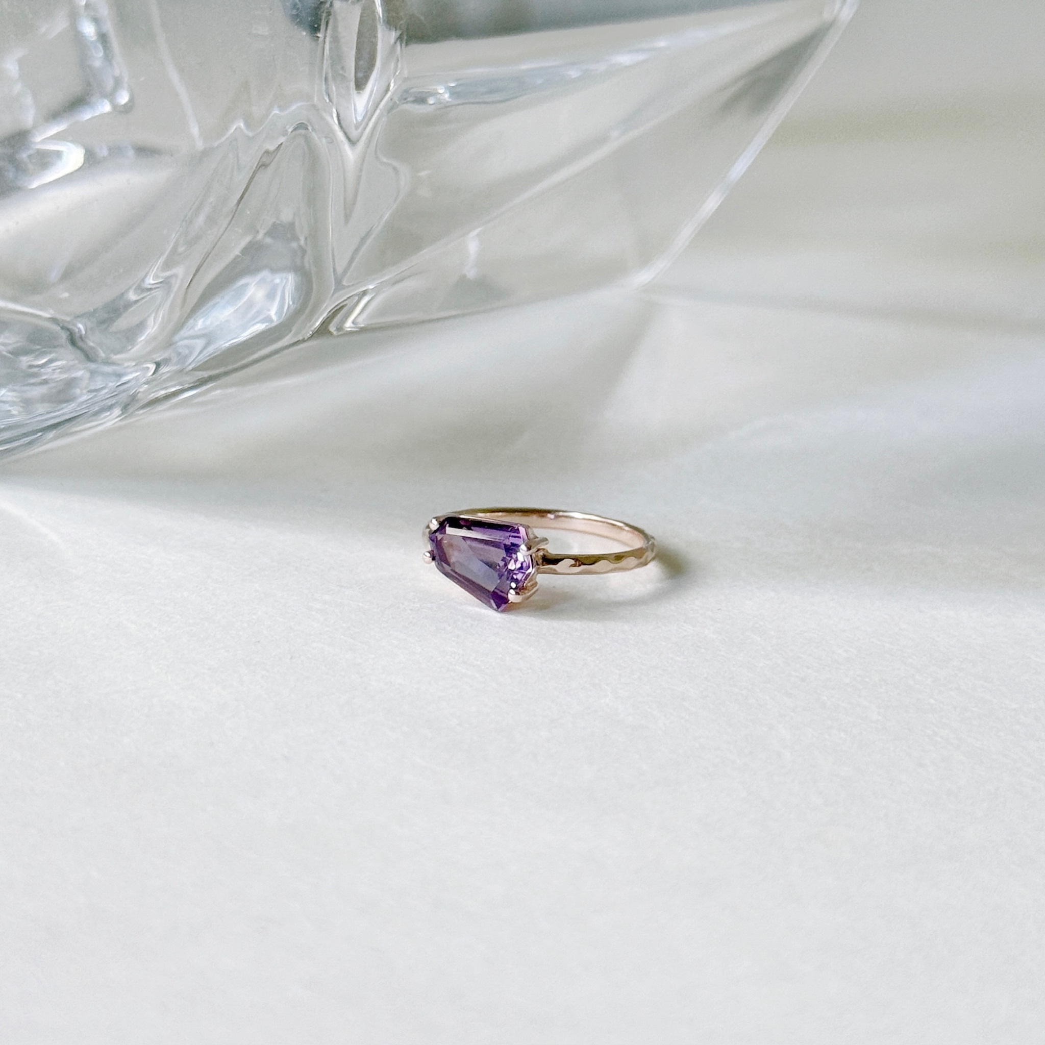 Fancy梯形紫水晶戒指
