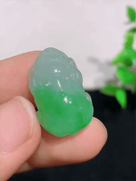 995740 翡翠冰飄綠貔貅