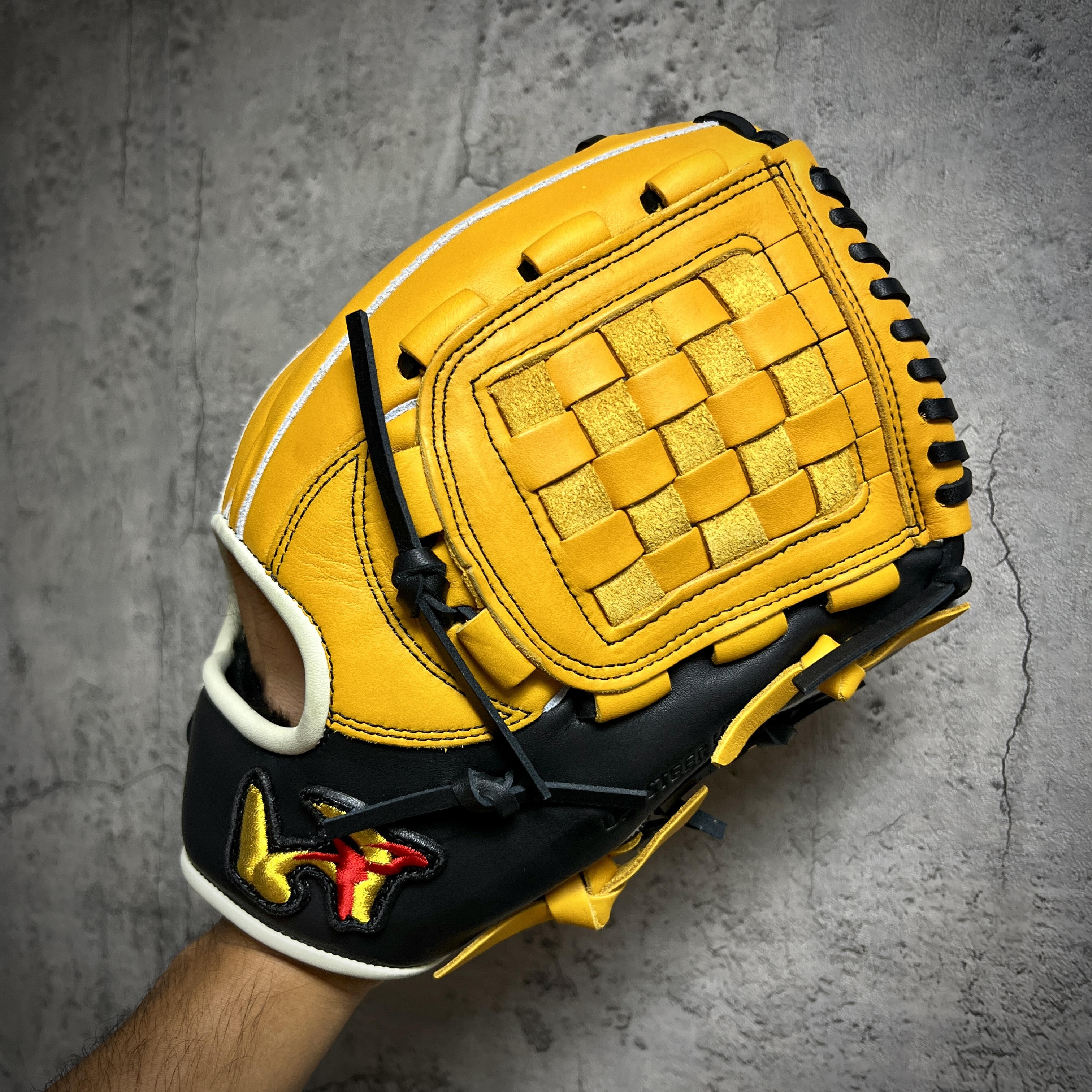 World-pegasus 獨角獸 限定樣式 軟式 壘球 大內野 投手 内野兼用 11.8吋