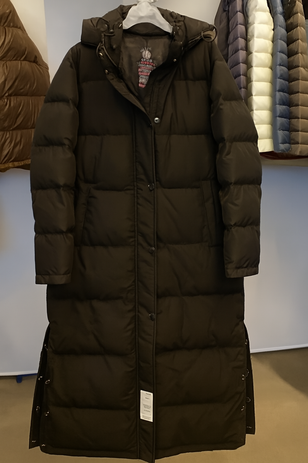 【直播】LL092438 MOUNTAIN  GUARD 羽絨外套 (M.G 1701)