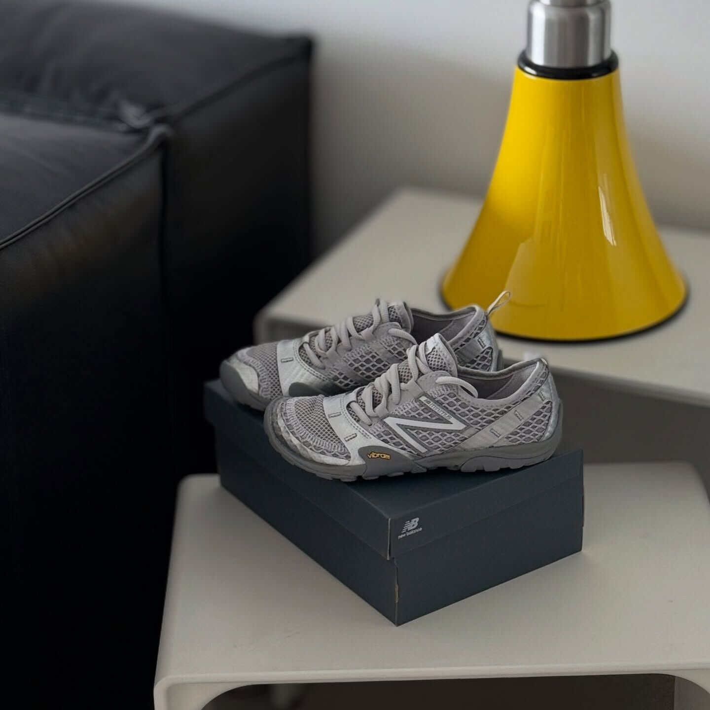 New Balance MT10 城堡灰 銀灰 灰色 反光 薄底 復古鞋 MT10OAB