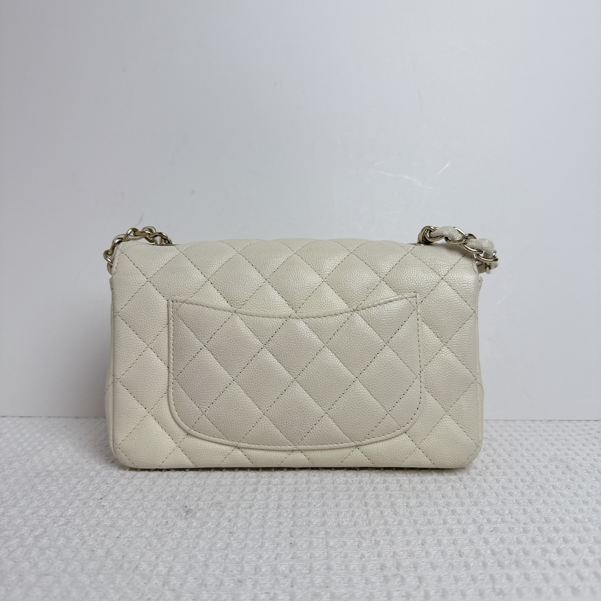 Chanel Classic Flap Bag 20 cm - White / Ghw
