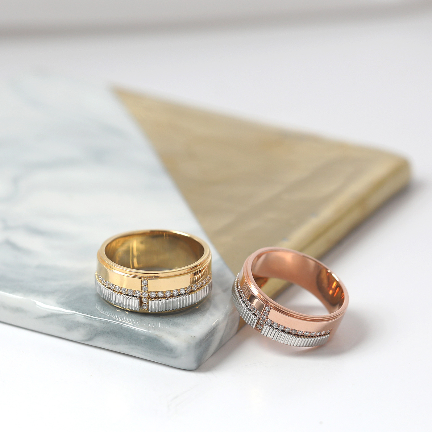 信仰軌跡 — 十字架鑽石對戒