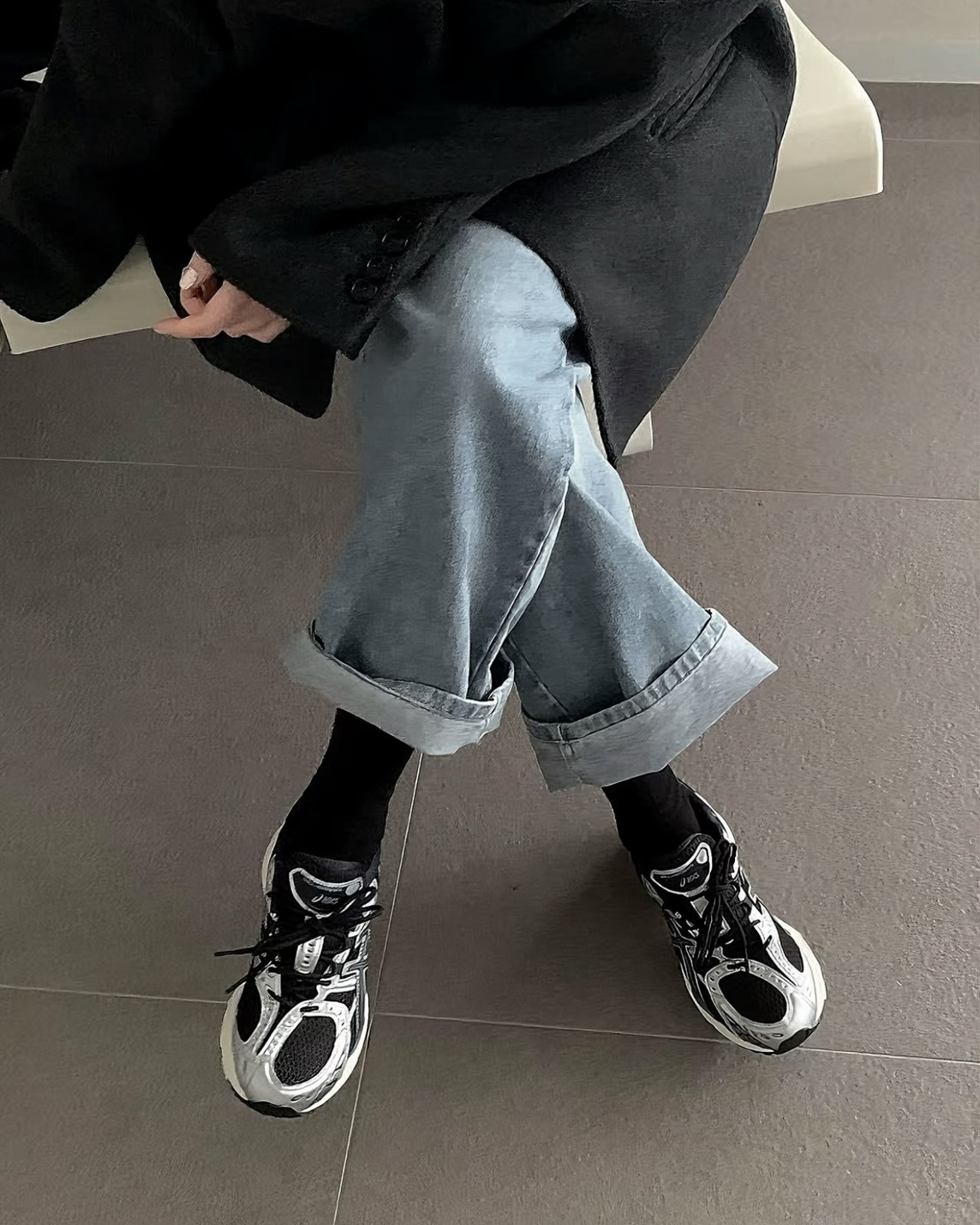 【預購】ASICS GEL-NIMBUS 10.1 銀黑色 1203A543003