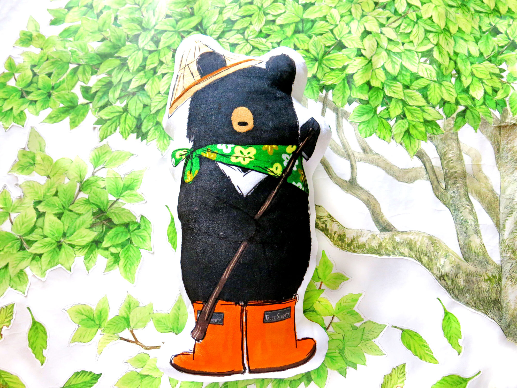 花布農作熊造型抱枕