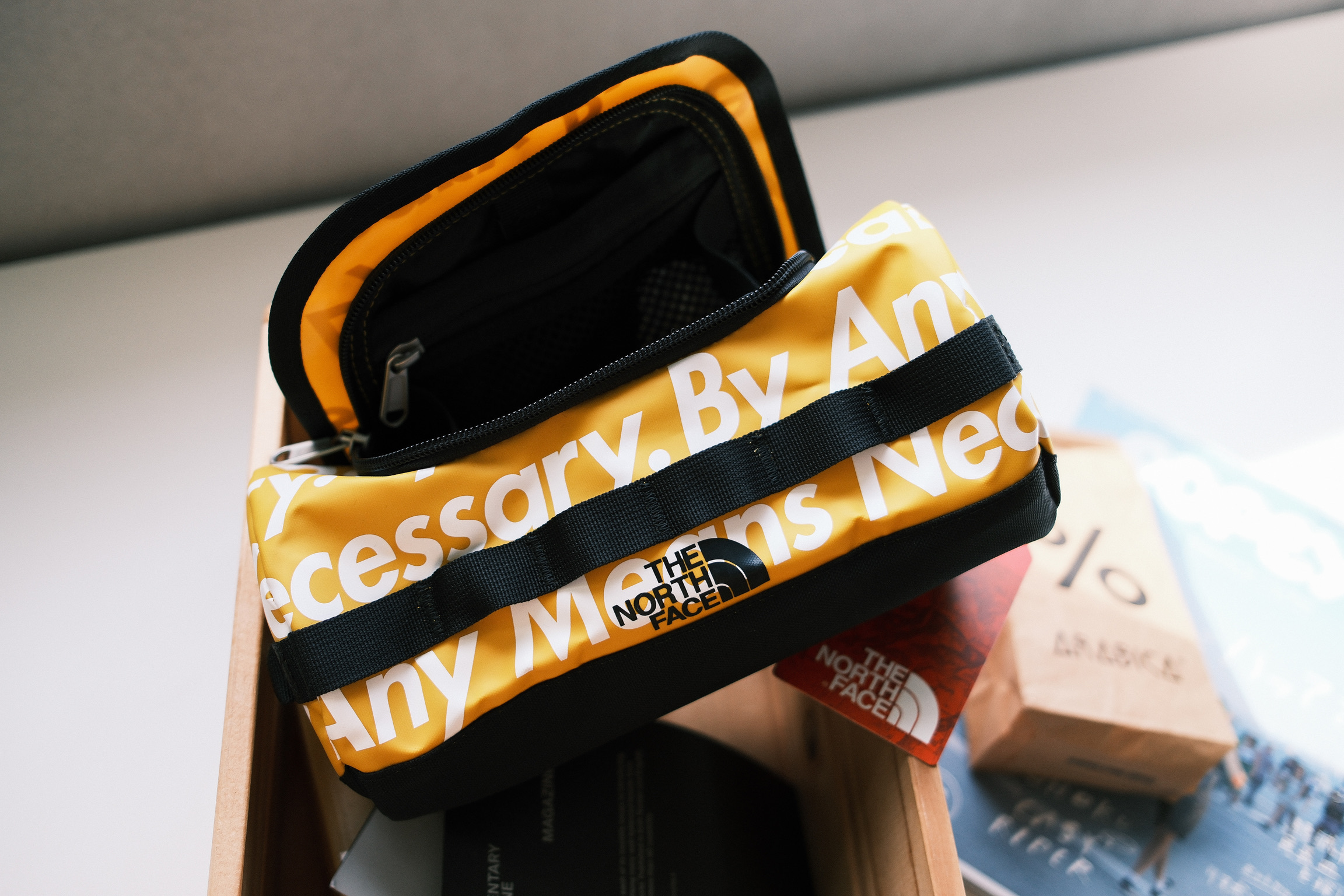 現貨 SUPREME x THE NORTH FACE 旅行收納包(盥洗包)