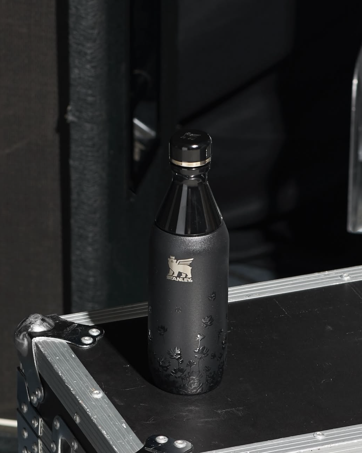 STANLEY 1913 X JENNIE 聯名保溫杯
