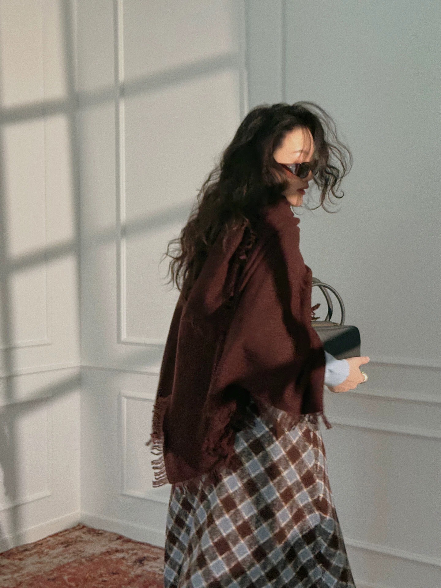 焦糖咖流蘇造型溫暖羊絨圍巾 (Elegant & Love)