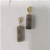 kkss2508071967 黄金糖玉化四棱吊坠 尺寸：约18*6mm，克重约2.5g