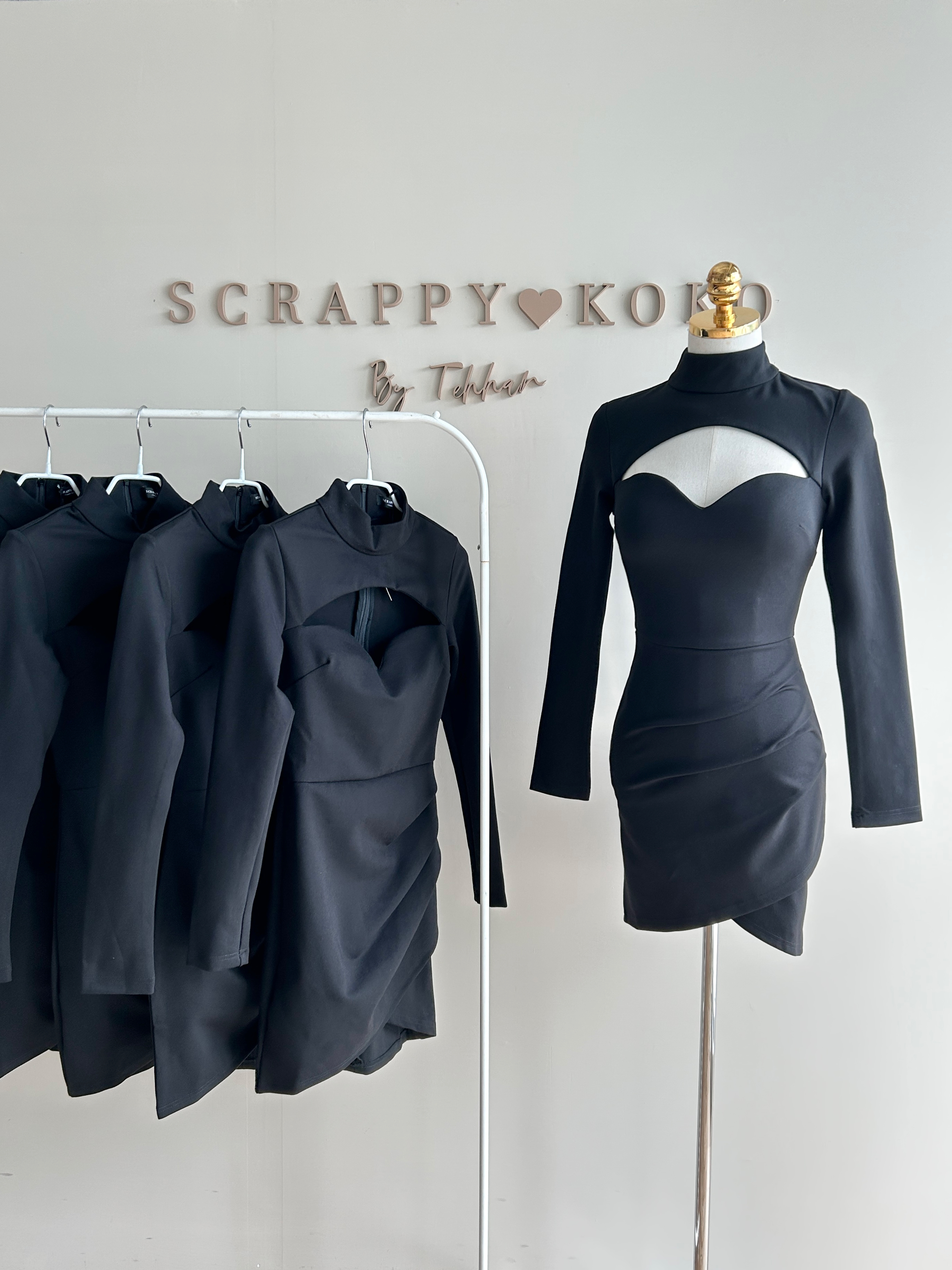 Easy love 簡單愛 長袖性感修身洋裝