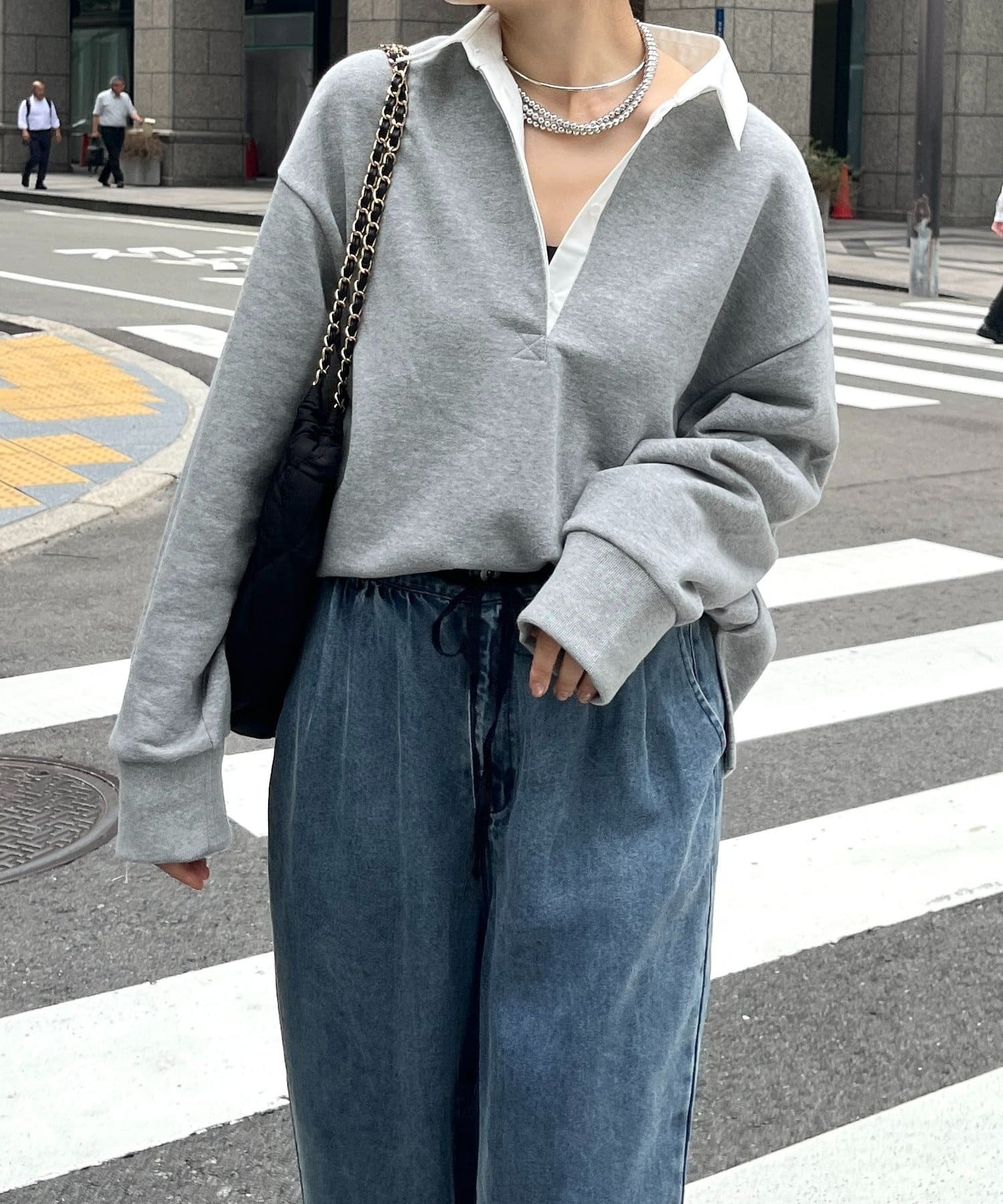 DOUDOU(ドゥドゥ)  【インフルエンサー OKOCHI企画/完売カラー再追加！】シャツ襟ラガースウェットトップス灰（DDZ1052106A0003）