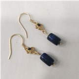 kkss2506079120  极品夜莺蓝耳钩  尺寸：珠子大小约8*5mm，克重约1.5～2g