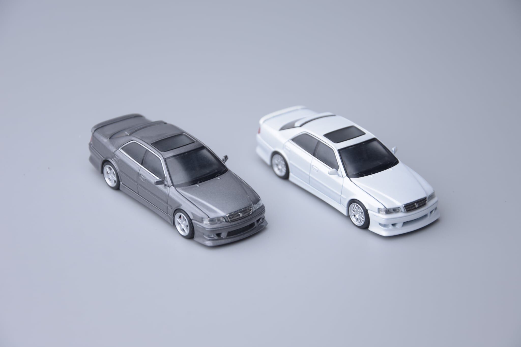 預訂:1/64 Model 1 Toyota Chaser JZX100 Custom Version Gunmetal (C33701 )