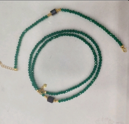 KKss2507019180   绿玛瑙舒俱来套装   尺寸：手链约16手围，项链约45cm，珠子大小约5~7*4~5mm