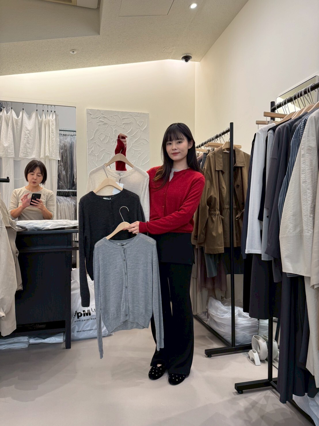 KN5011 必備小圓領線料外套