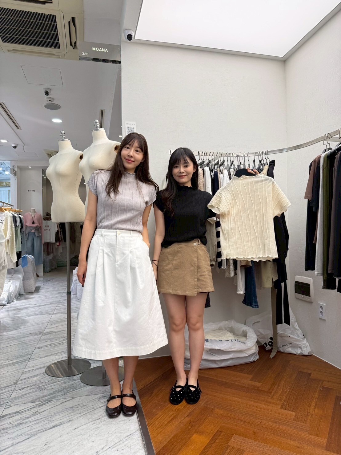 MK5033 波浪直紋企領捲邊上衣