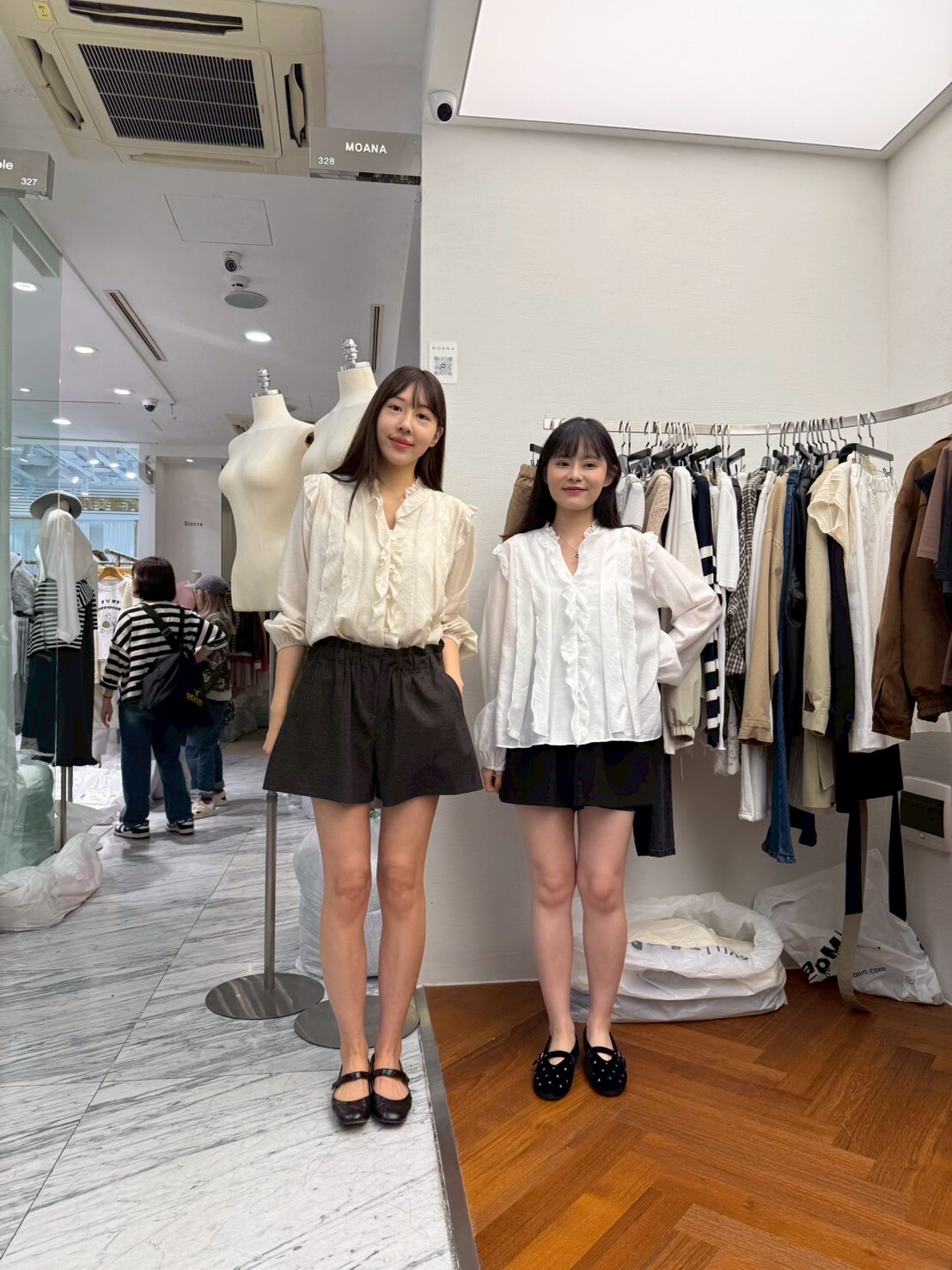 MK5015 波浪荷葉邊肌理感上衣