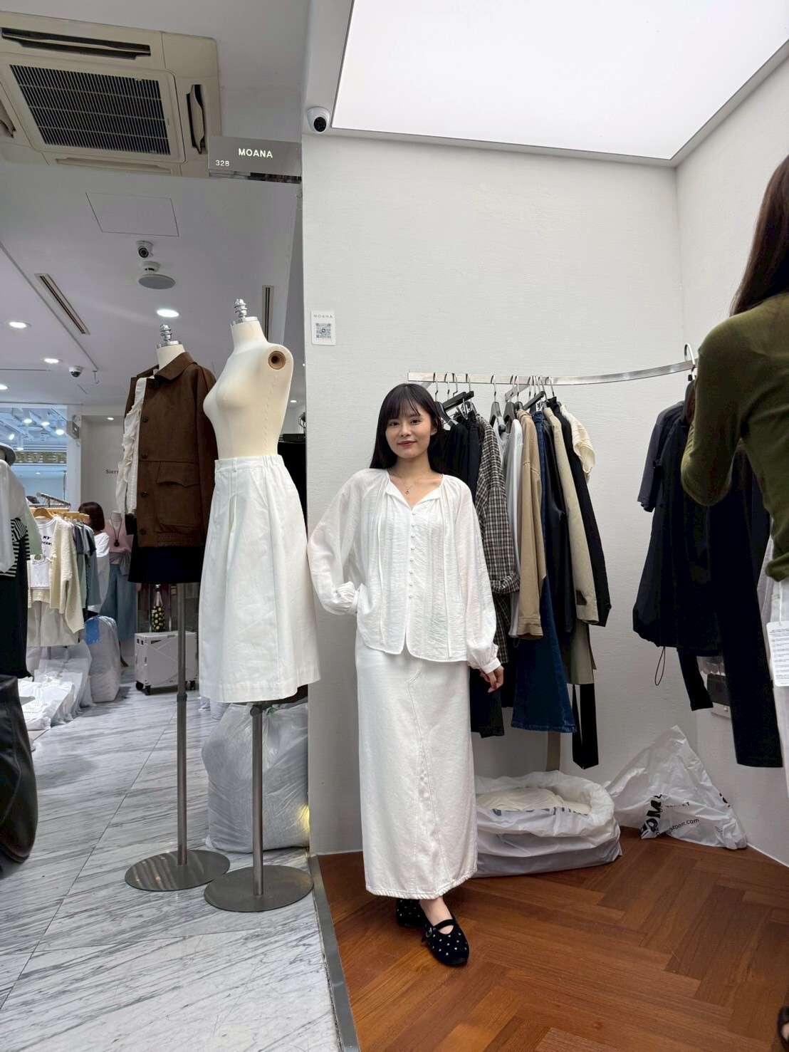 MK5004 輕宮廷風微透肌理感上衣