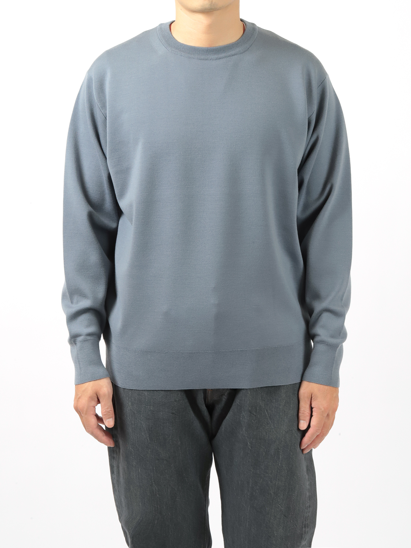 Batoner 32g Wool Smooth Classic Crew Neck Sax Gray
