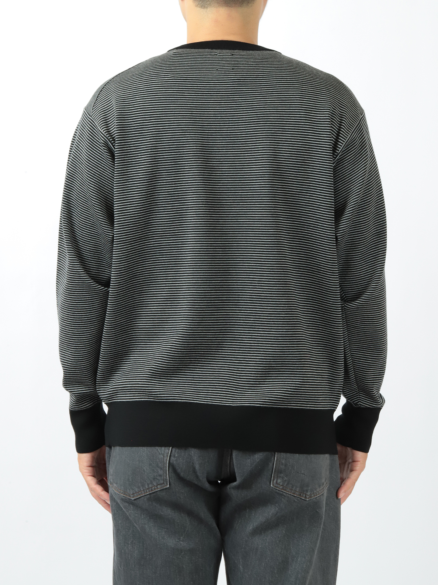 Batoner 32g Wool Smooth Classic Crew Neck Black Gray