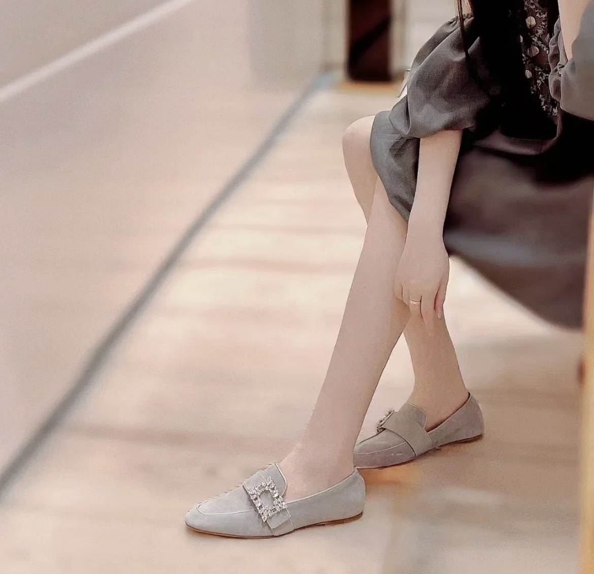 Roger Vivier RV Mini Broche Buckle soft suede Loafer grey