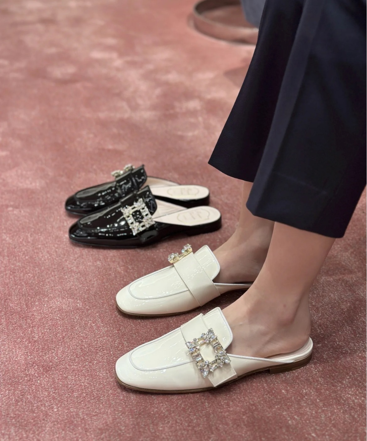 Roger Vivier RV mini broche strass patent mules white