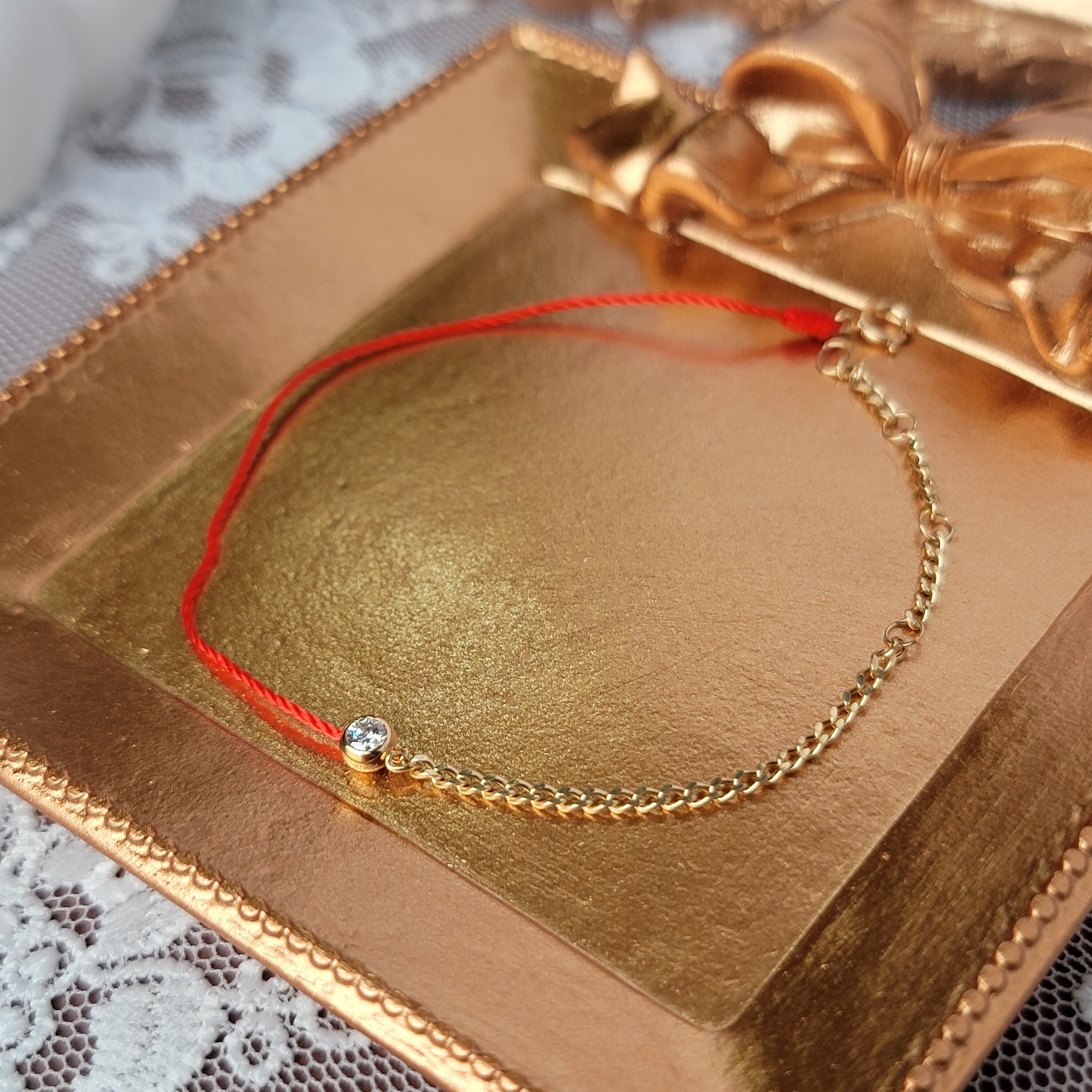 【me.luxe】K18月亮鑲10分鑽紅繩手鍊