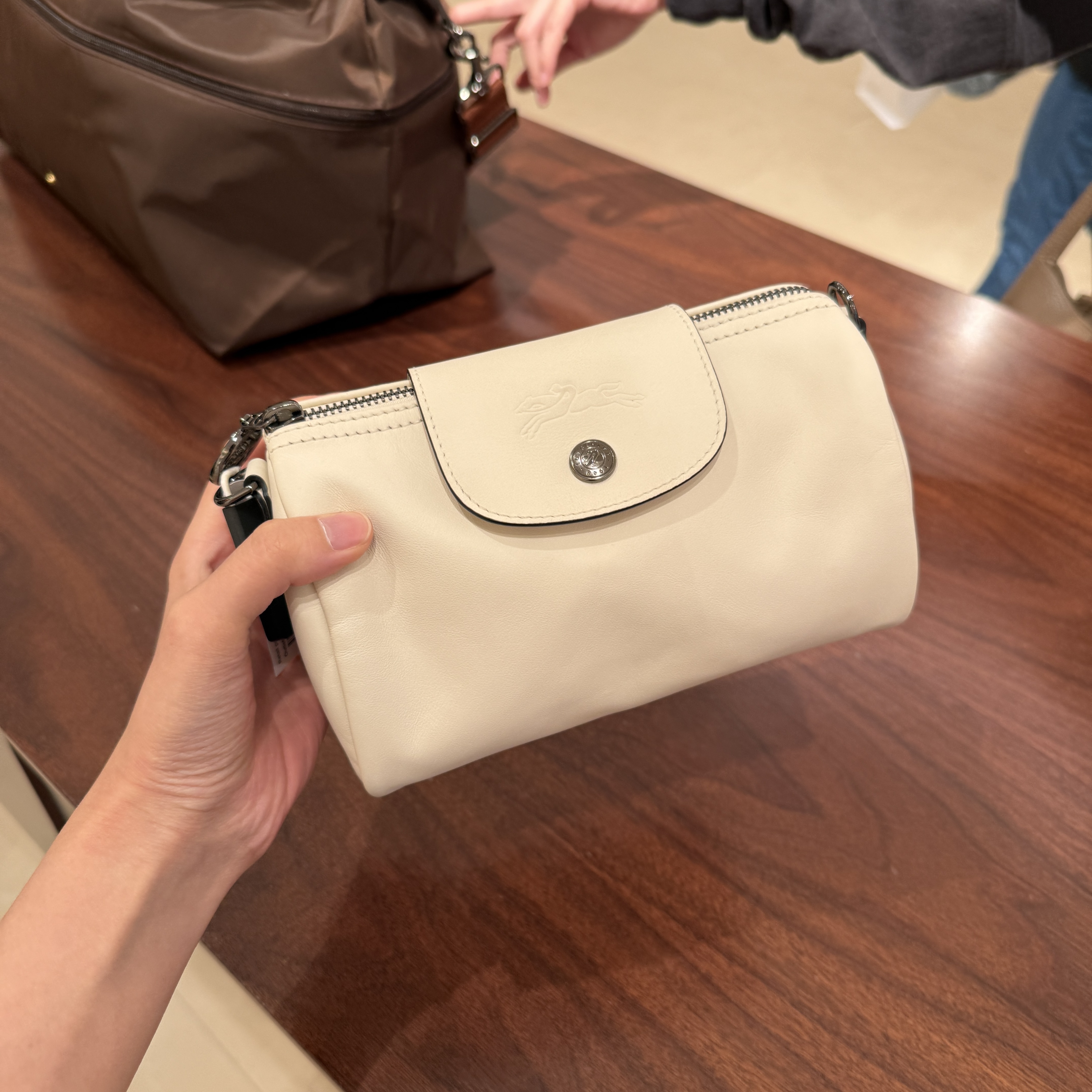 Longchamp Barrel crossbody Bag cream 10255