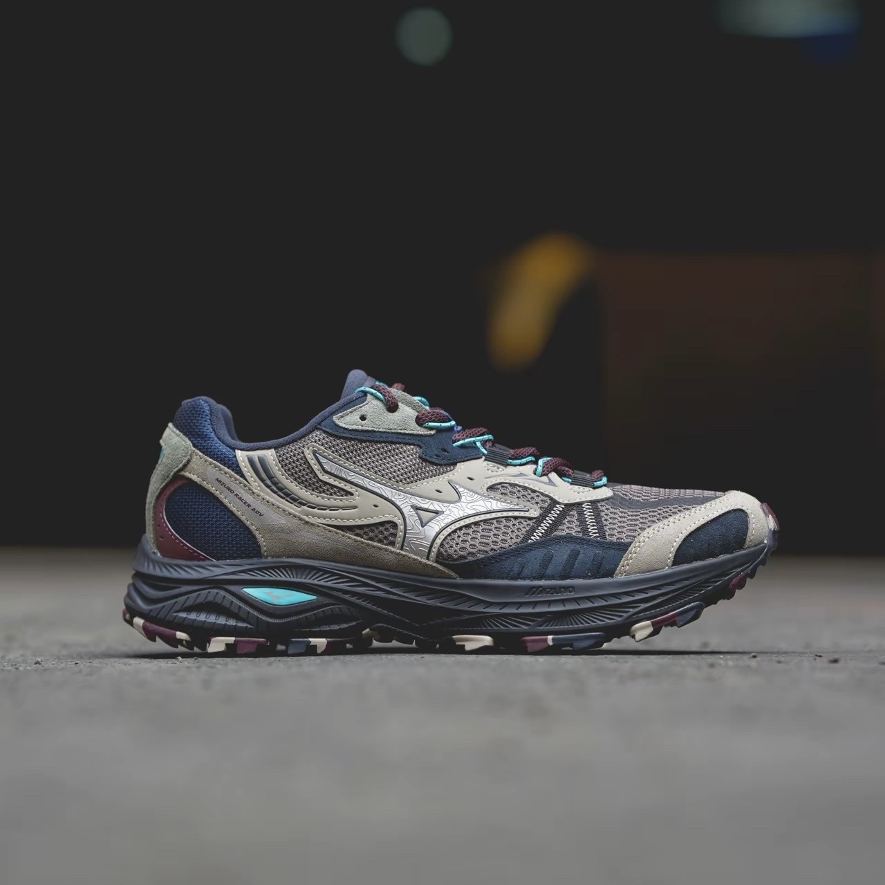 MIZUNO 美津濃 RACER ADV 十周年 聯名款 中國限定 戶外 機能 透氣 休閒鞋 慢跑鞋 岩石灰綠 D1GH241214