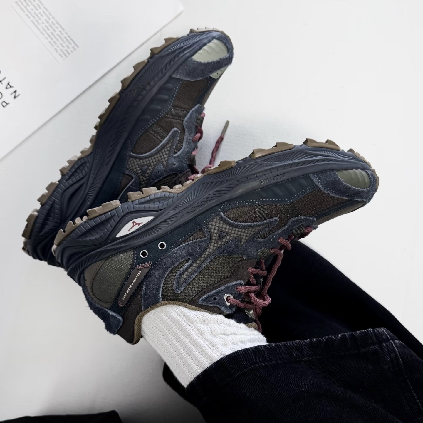 MIZUNO 美津濃 Racer ADV Gypsy 山系 戶外 機能 透氣 休閒鞋 慢跑鞋 吉普賽灰綠 D1GH241212