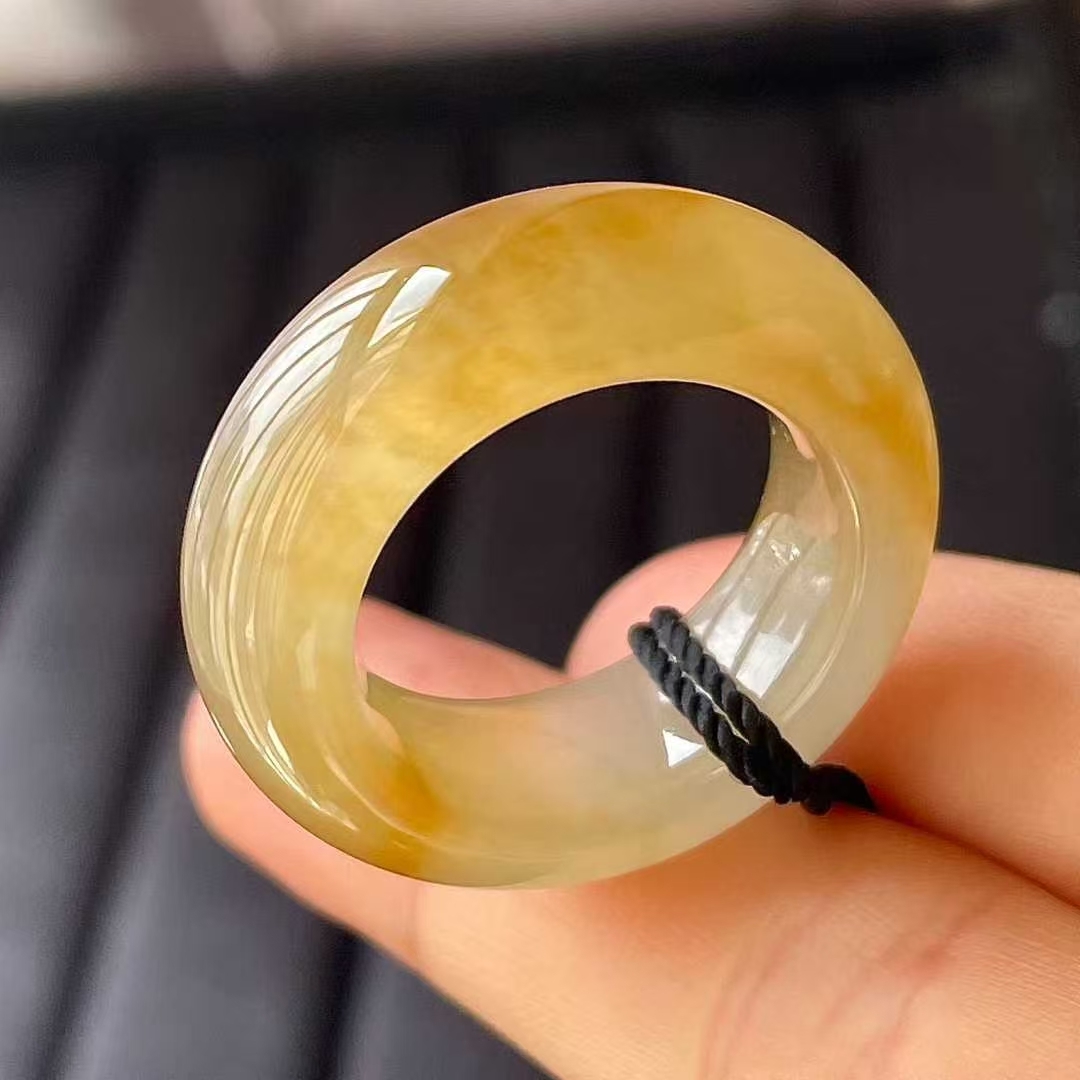 9105560 翡翠高冰黃翡指環 (港圈 17號)