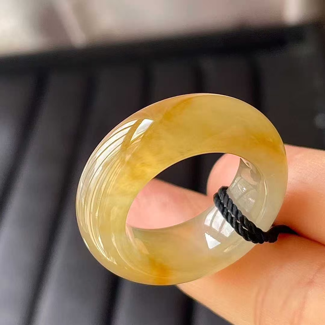 9105560 翡翠高冰黃翡指環 (港圈 17號)