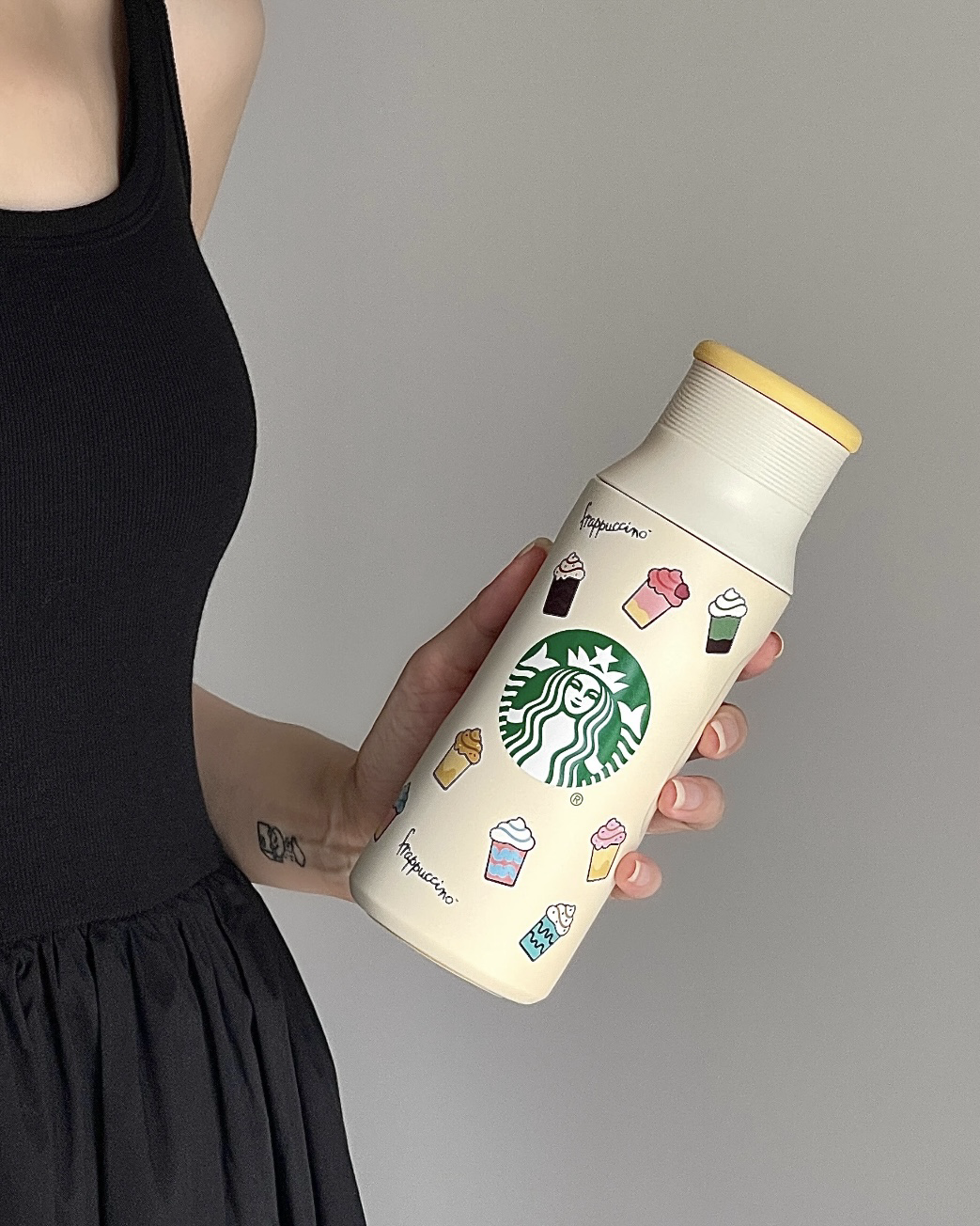 Starbucks 星巴克 星冰樂派對系列 變色保溫杯 遇陽光可變色 485ml