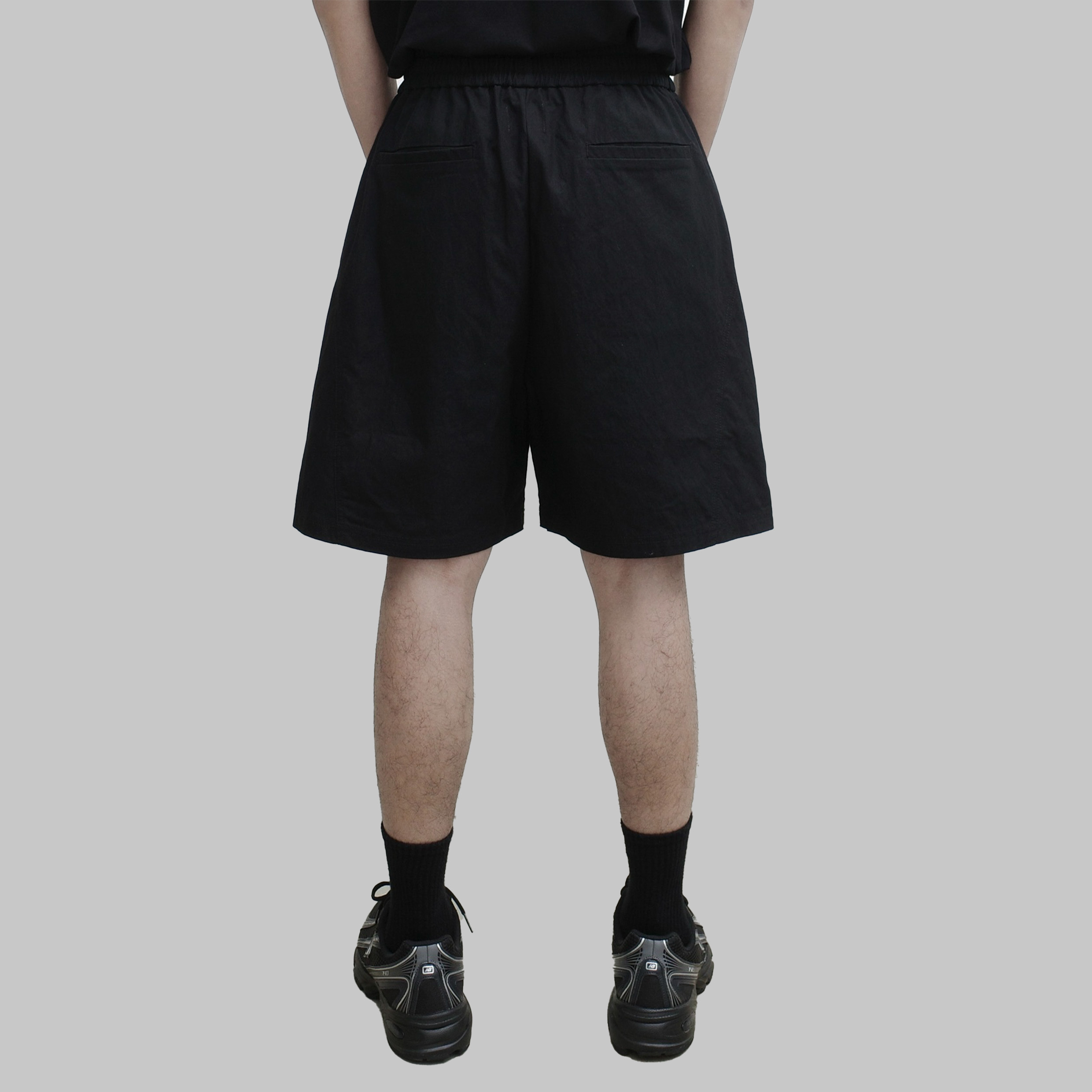 Anonymous Talking Cropped Shorts 剪裁短褲