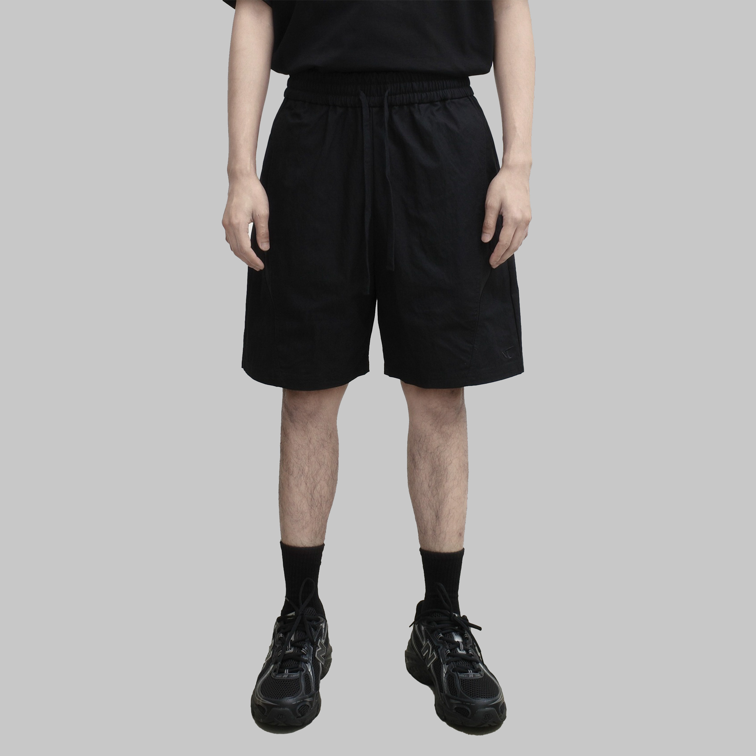 Anonymous Talking Cropped Shorts 剪裁短褲
