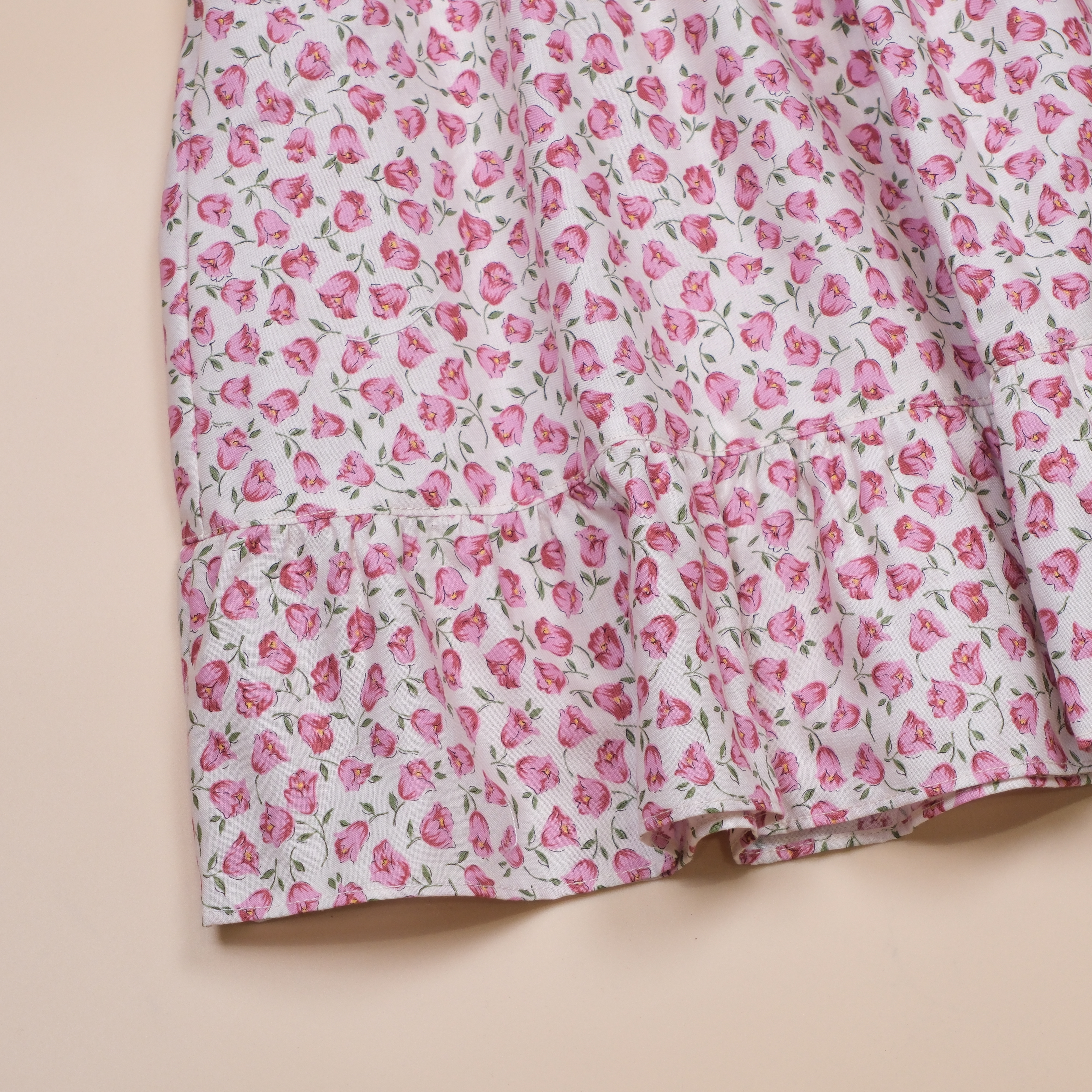 ✾ 紅暄花影 ✾ 方領絮語包袖洋裝