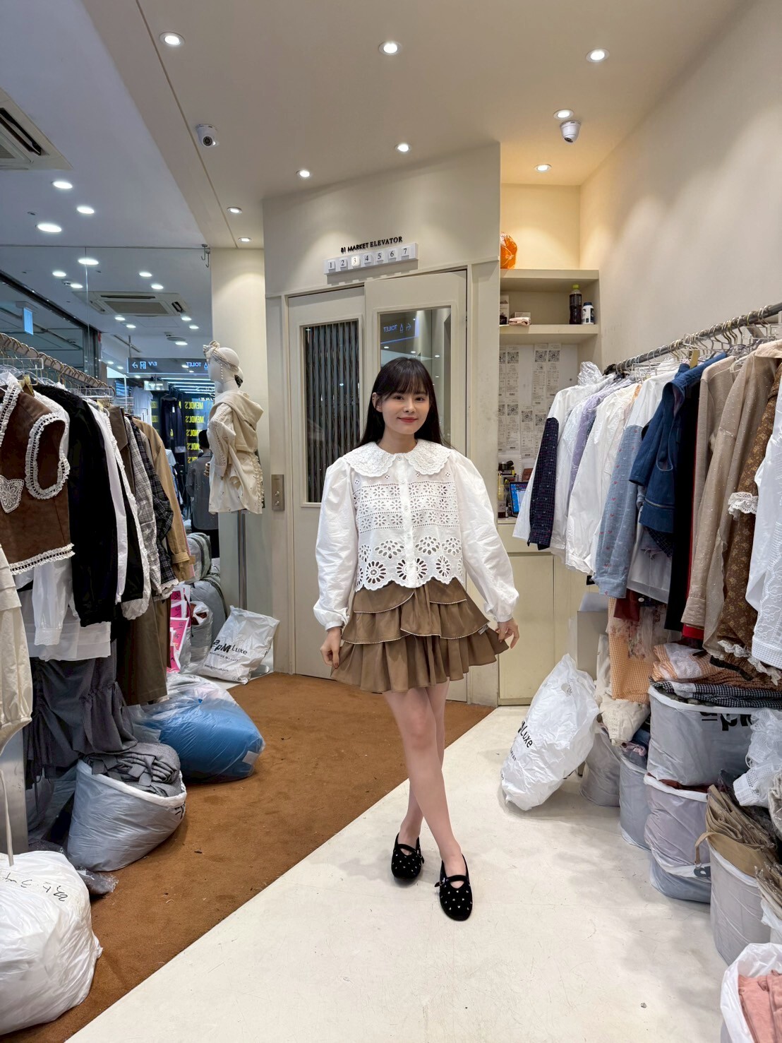 EM5022 古董娃娃刺繡上衣