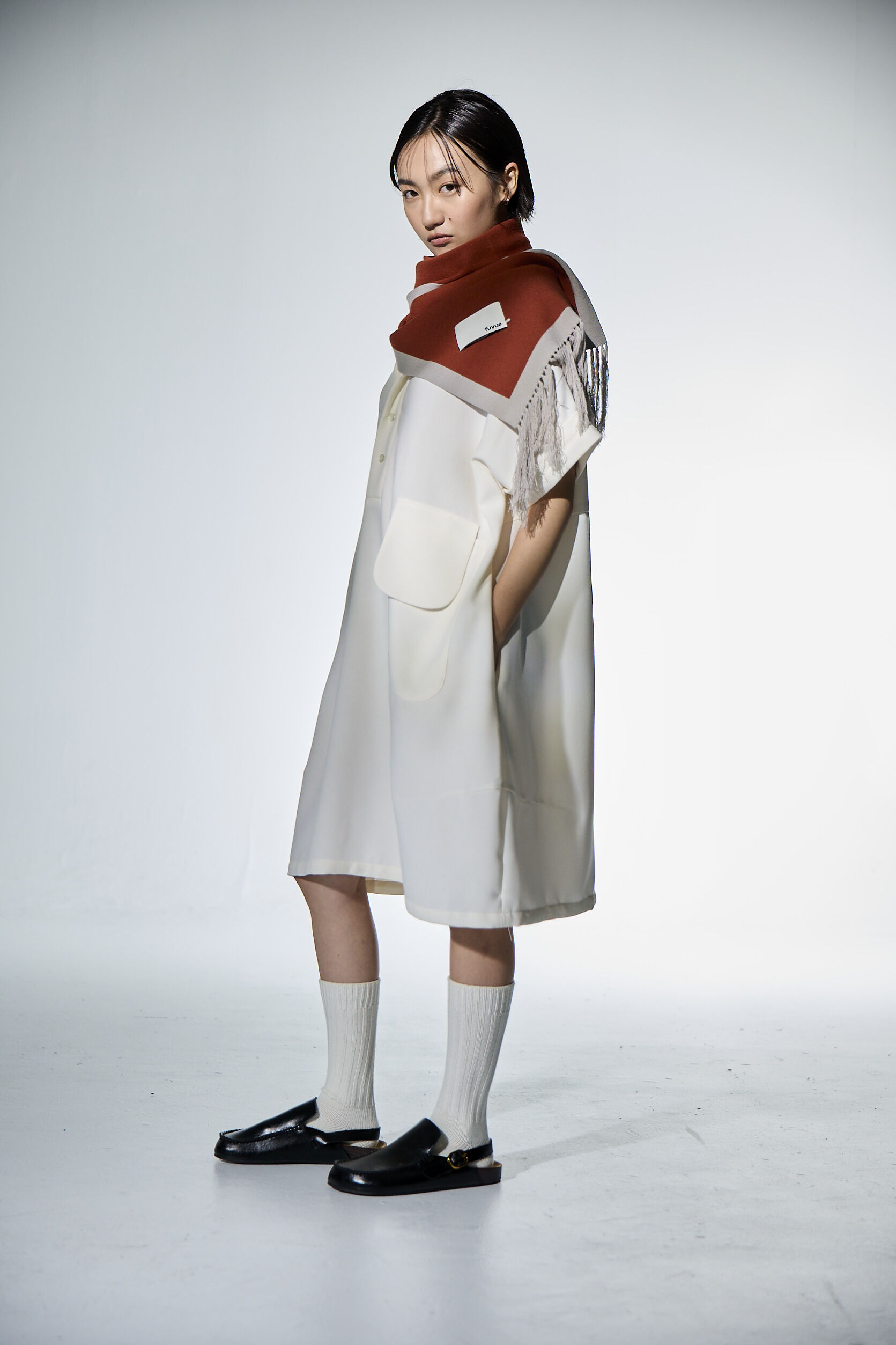 大口袋短袖洋裝