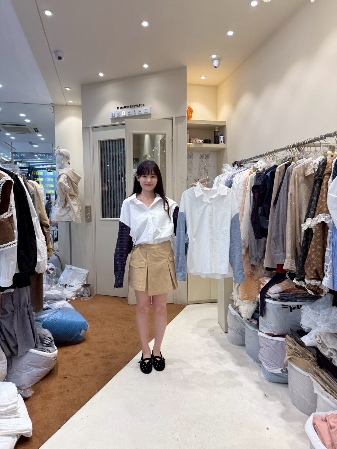 EM5027 十字紋心心圖案拼摺白恤衫