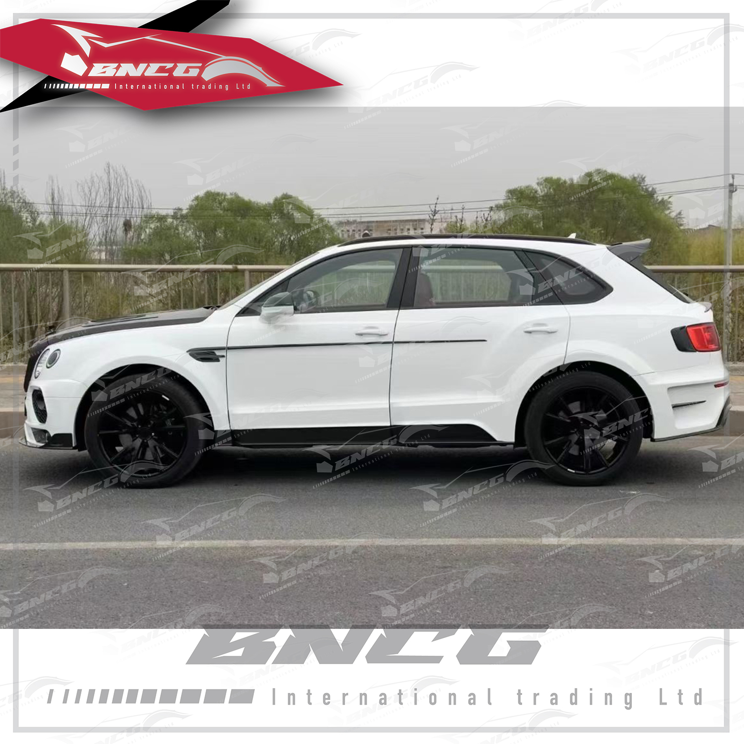 賓利 Bentley Bentayga Mansory款 改裝 碳纖維 空力套件 前後保桿 輪弧 引擎蓋 側裙 霧燈罩 鏡殼 尾飾管 中翼 頂翼