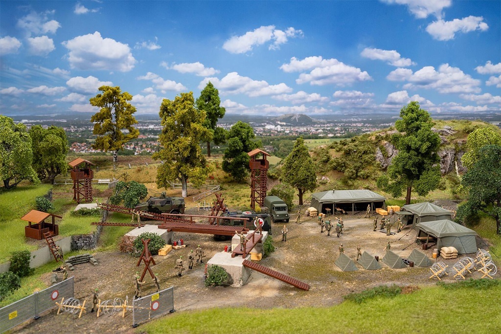 Faller 190039 HO規 武裝部隊基礎訓練套裝.套件